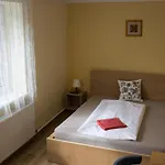 Petoefi Vendeghaz Penzion Eger