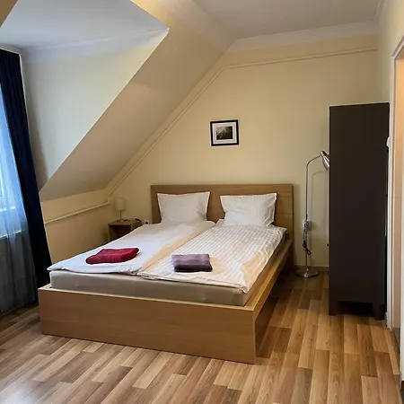 Petoefi Vendeghaz Eger