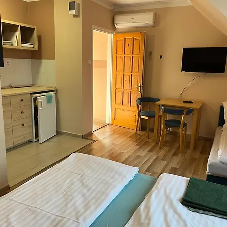 Petoefi Vendeghaz Pensionat